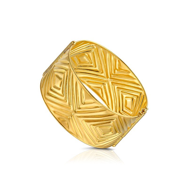 Damaskos Archaic Geometric Wide Hinged Bangle – 18k Gold